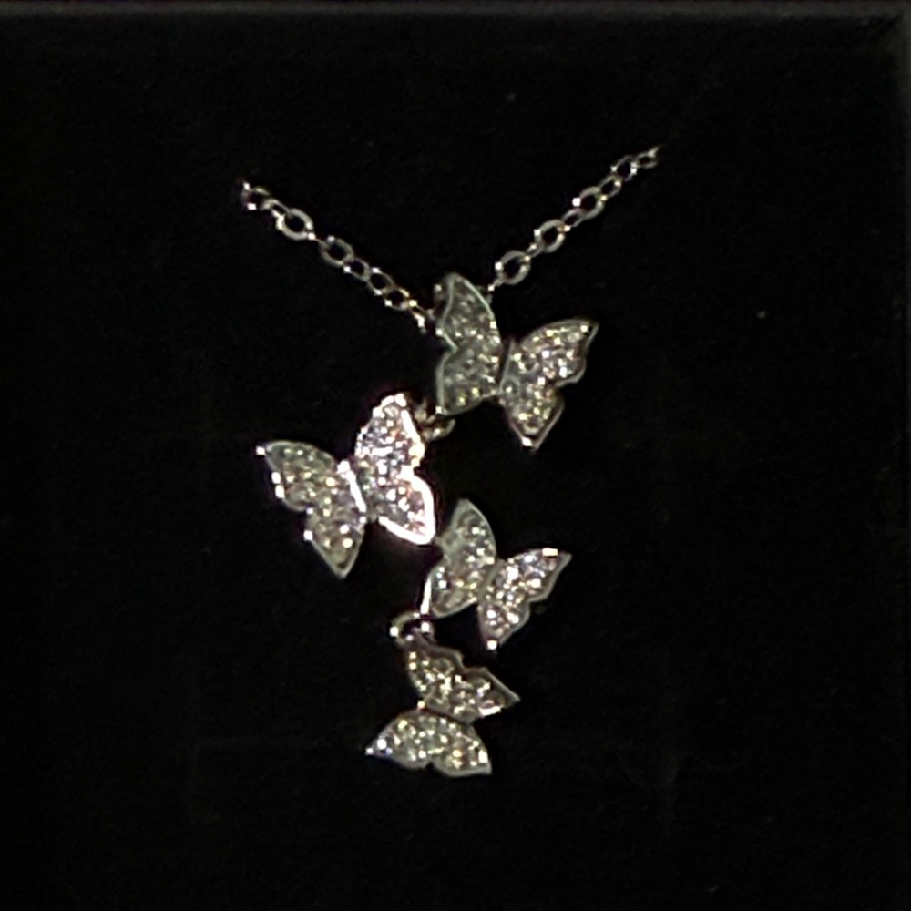 Elegant Silver Butterfly Necklace